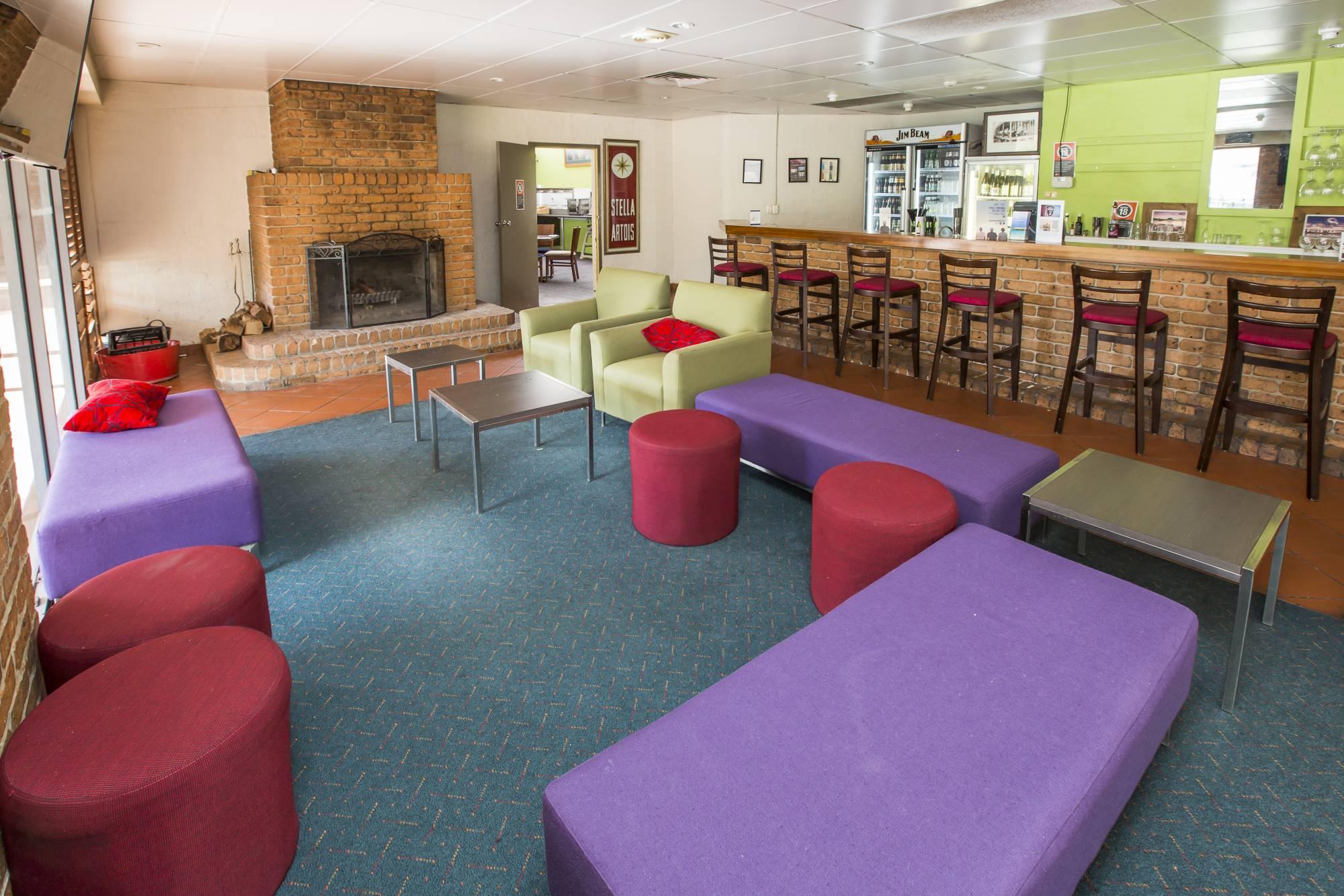Ibis Styles Canberra Eagle Hawk Extérieur photo