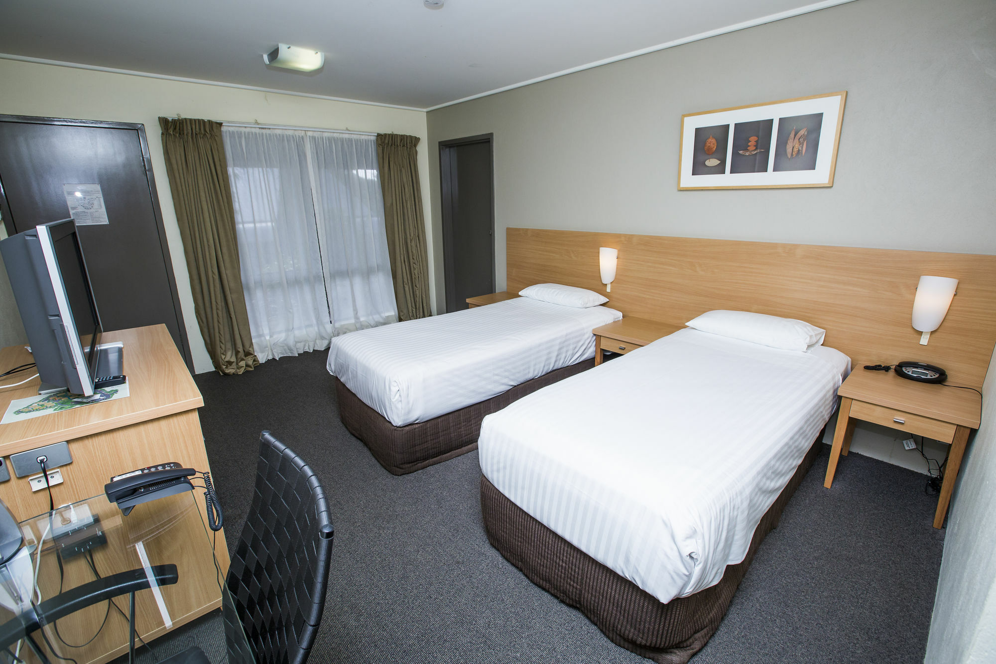Ibis Styles Canberra Eagle Hawk Extérieur photo